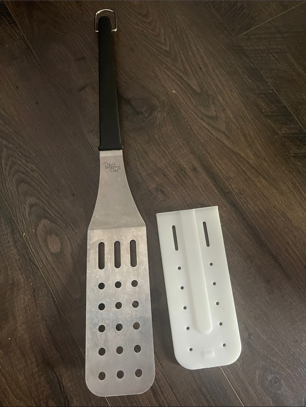 The Pampered Chef Grilling Spatula with Cover